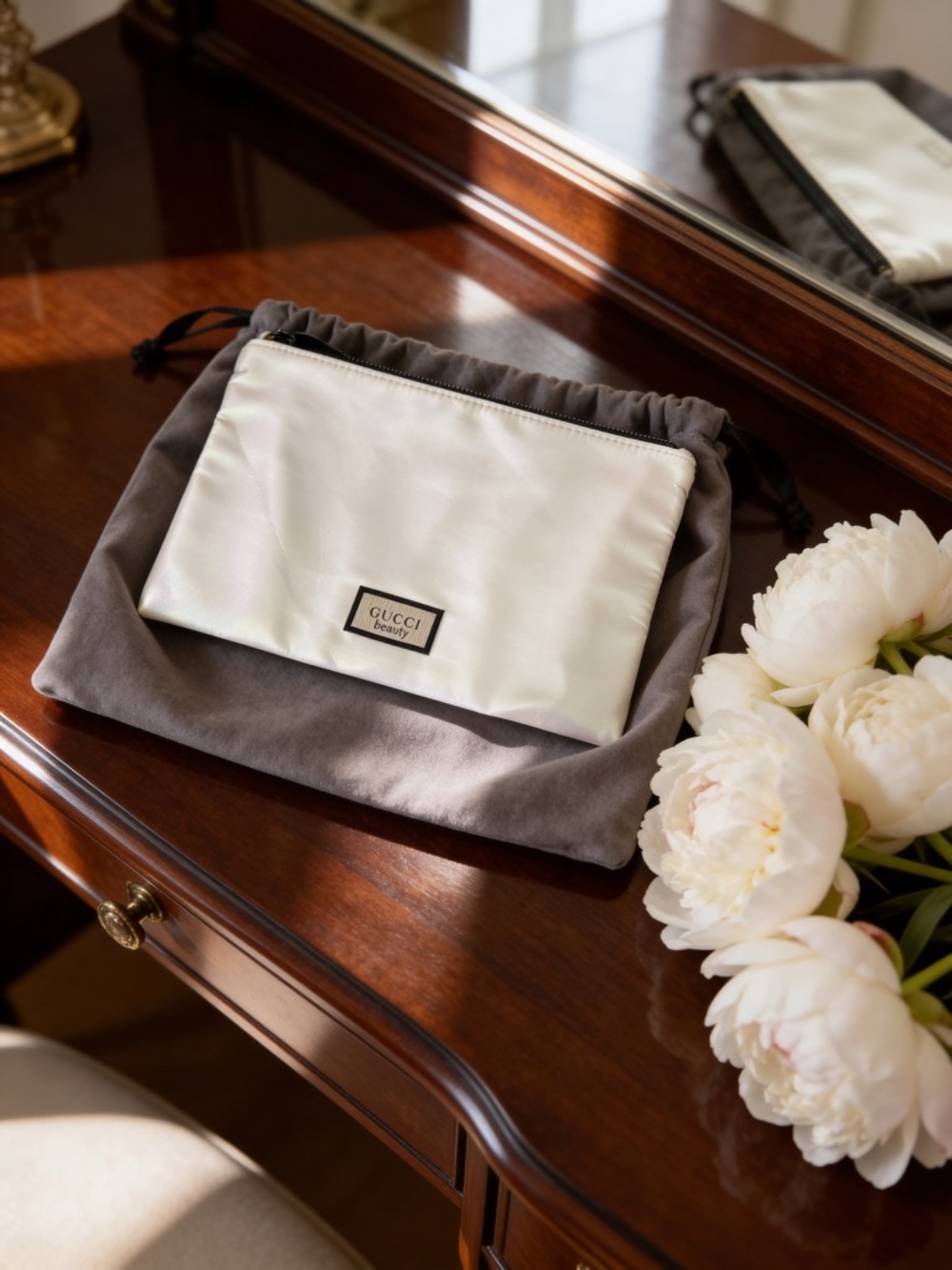 Gucci Beauty Shimmering Silver Pouch